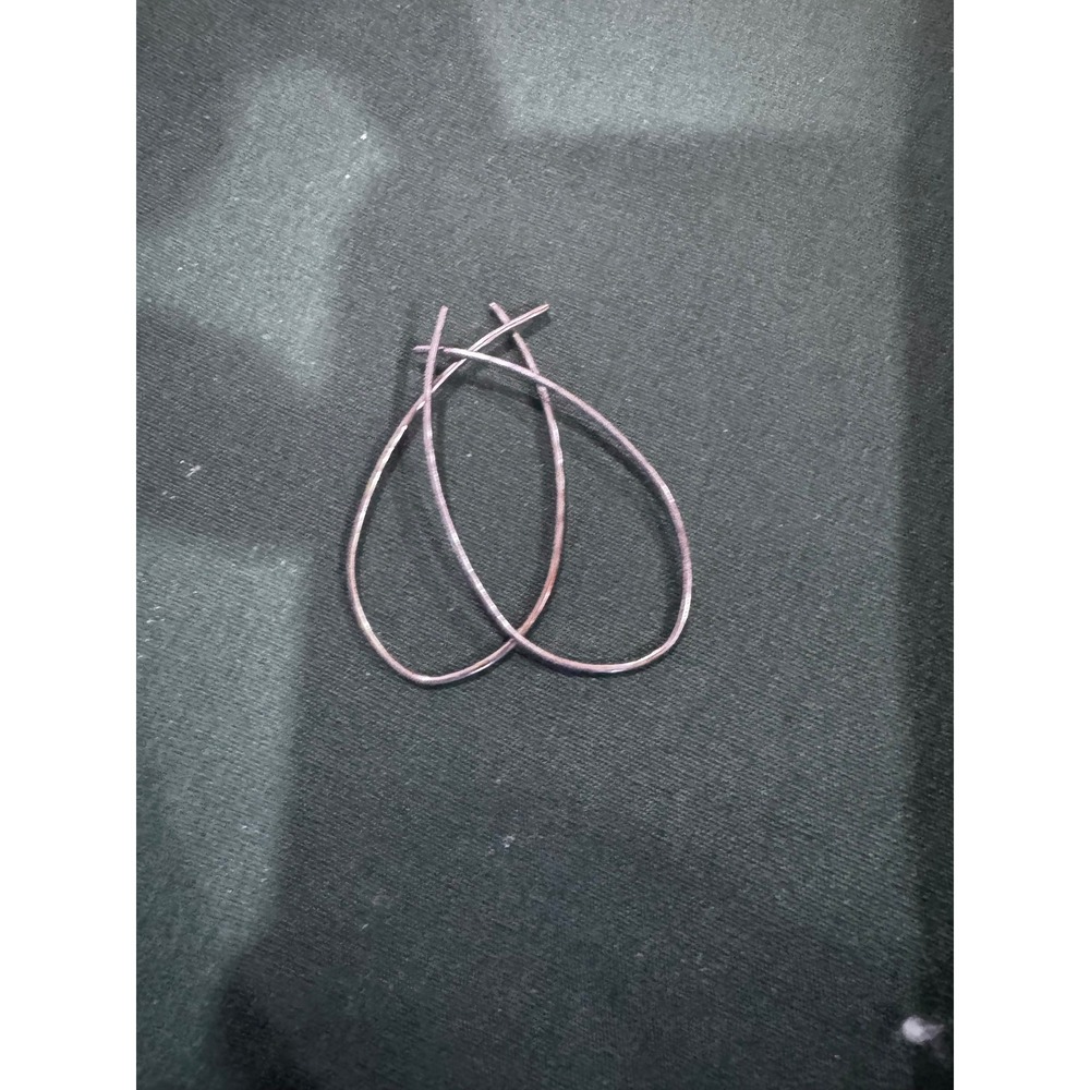 Minimalist Silver Tone Wire Hoop Earrings Teardrop Open Silhouette Lightweight